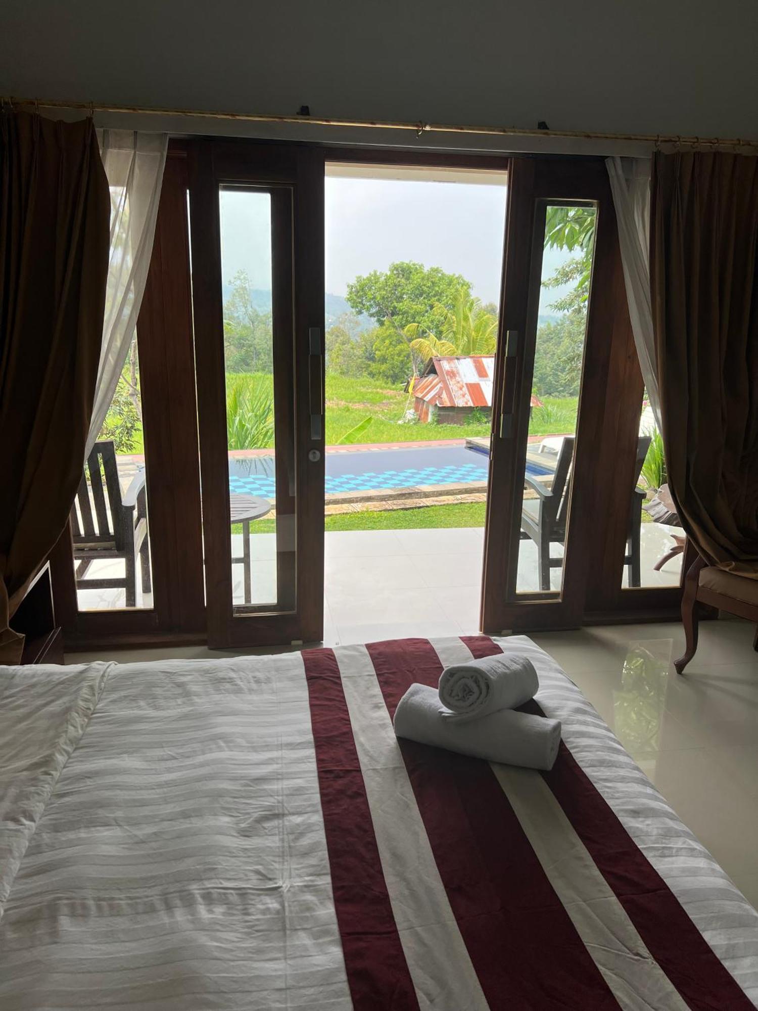 Mandhasativa Homestay Singaraja Extérieur photo